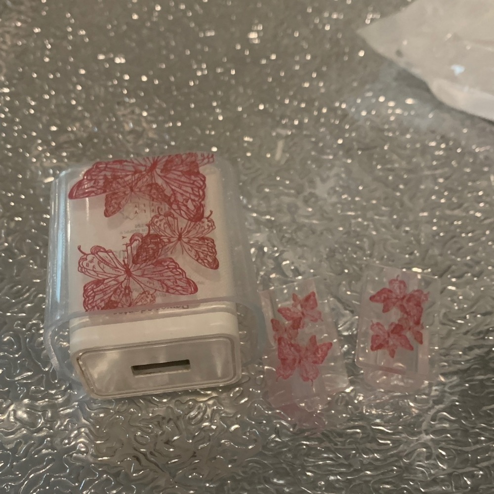 Butterfly Pattern USB Wall Charger